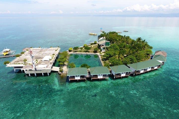 Mactan Island Hopping & Snorkeling: Maribago Launch to Coral Gardens photo 2