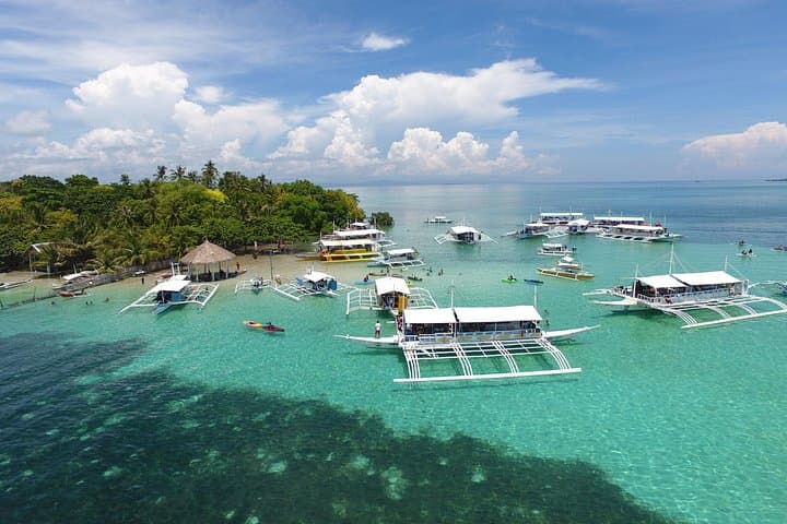 Mactan Island Hopping & Snorkeling: Maribago Launch to Coral Gardens photo 3