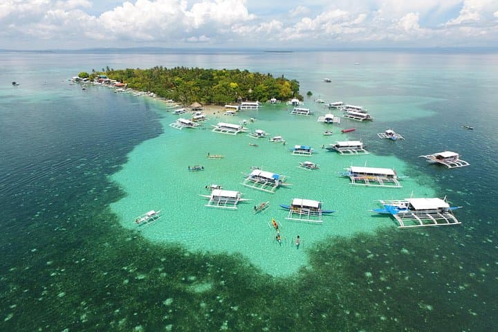 Mactan Island Hopping & Snorkeling: Maribago Launch to Coral Gardens photo 4