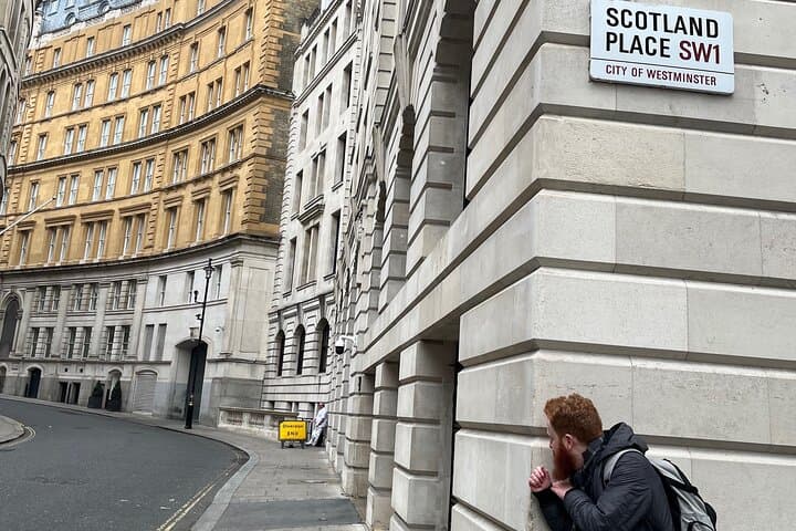 Harry Potter Walking Tour London (Spanish) — Diagon Alley, Trafalgar & Film Locations photo 2