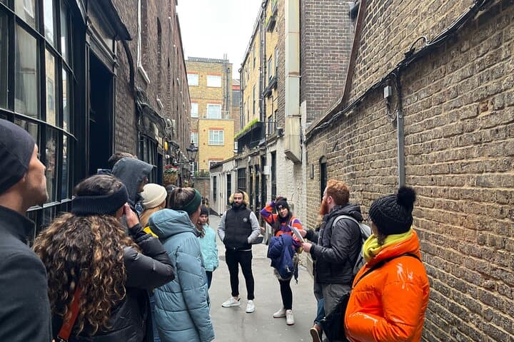 Harry Potter Walking Tour London (Spanish) — Diagon Alley, Trafalgar & Film Locations photo 5