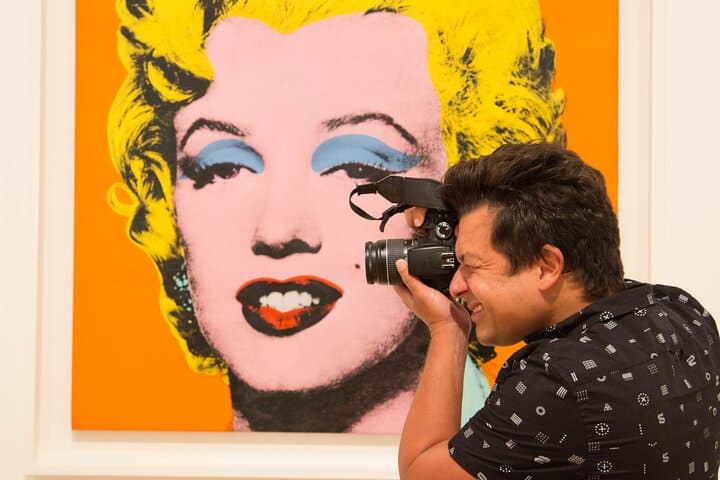 Art Institute Photo Walk: Capture Iconic Works in Chicago's Modern Wing