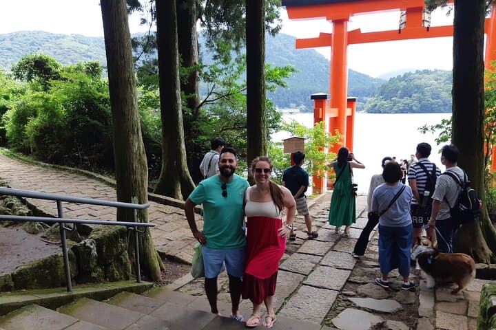 Hakone Full-Day Private Tour from Tokyo — Owakudani, Ropeway & Lake Ashi photo 2