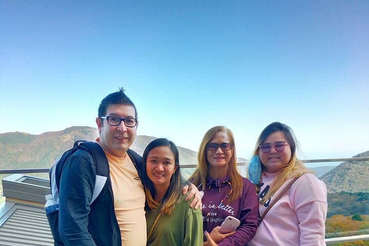 Hakone Full-Day Private Tour from Tokyo — Owakudani, Ropeway & Lake Ashi photo 3