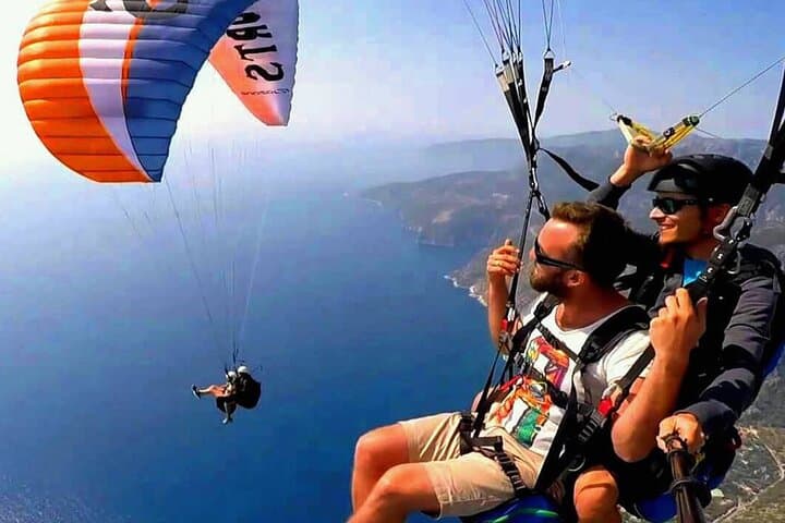 Tandem Paragliding Over Cleopatra Beach From Yassı Tepe, Alanya photo 5