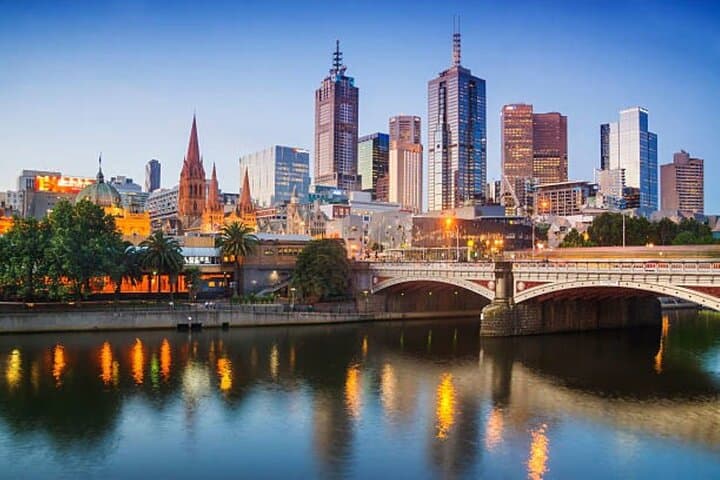 Experience Melbourne's Highlights: A Personalized City Tour