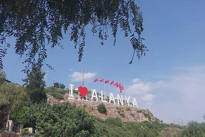Alanya Sunset City Tour: Cable Car to Alanya Castle & Damlataş Cave photo 4