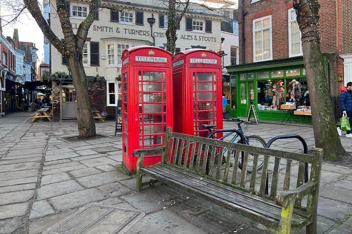 Walk in Ted Lasso’s Steps: Richmond Filming Locations Half-Day Tour from London photo 2