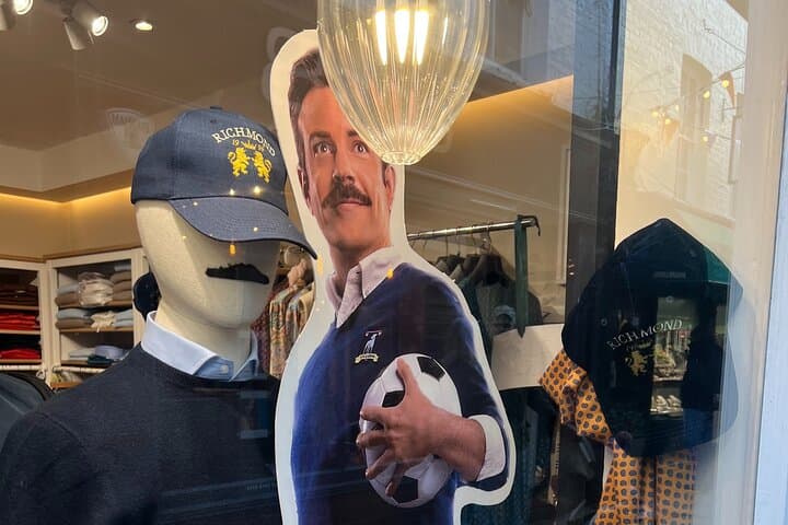 Walk in Ted Lasso’s Steps: Richmond Filming Locations Half-Day Tour from London