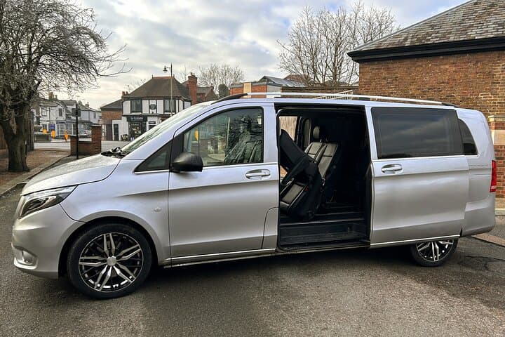 Private Stonehenge Tour from London with Executive Vehicle photo 2