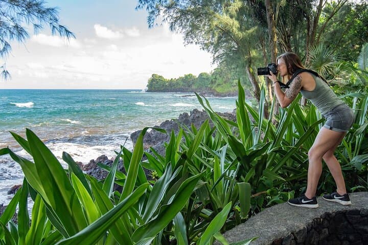 Big Island Waterfalls Tour: Swim Kulaniapia, Akaka Falls & Hawaii Tropical Botanical Garden photo 6