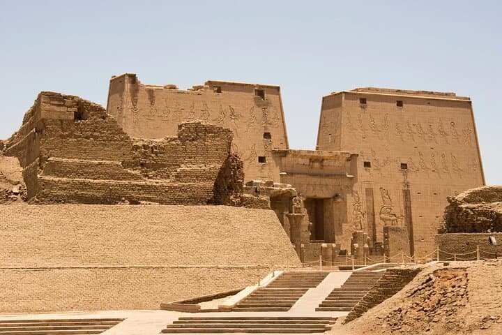 Private Day Tour from Luxor to Kom Ombo and Edfu Temples