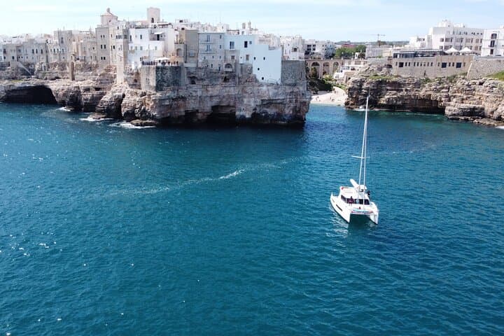 Polignano a Mare Catamaran Aperitif Cruise: Swim, Caves & Paddleboard photo 5