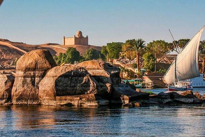 Dahabiya Nile Cruise from Aswan to Luxor — 4-Day Cultural Voyage photo 2