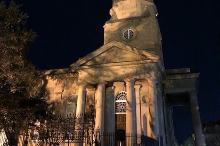 Spirits & Spirits Haunted Pub Crawl in Charleston — Ghost Stories & Local Drinks photo 6