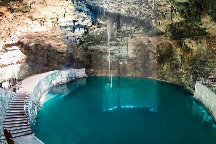 Chichén-Itzá-deluxe-tour-2-cenotes-round-transportation-from-tulum photo 6
