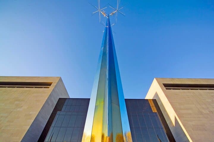 Private Transfer to Smithsonian Museums: Stress-Free National Mall Access