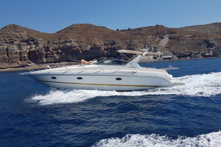 Santorini Private Cruise: 5-Hour Luxury BBQ, Swim & Hot Springs from Vlychada