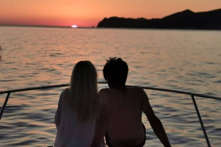 Santorini Private Cruise: 5-Hour Luxury BBQ, Swim & Hot Springs from Vlychada photo 5