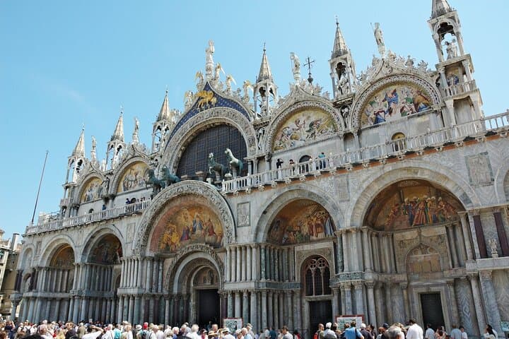 Venice Highlights: Doge's Palace, St. Mark's Basilica & Gondola Ride photo 2