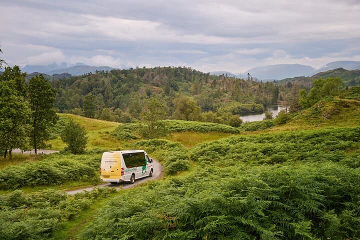 Lake District Day Trip from Manchester with Windermere Cruise and Hawkshead