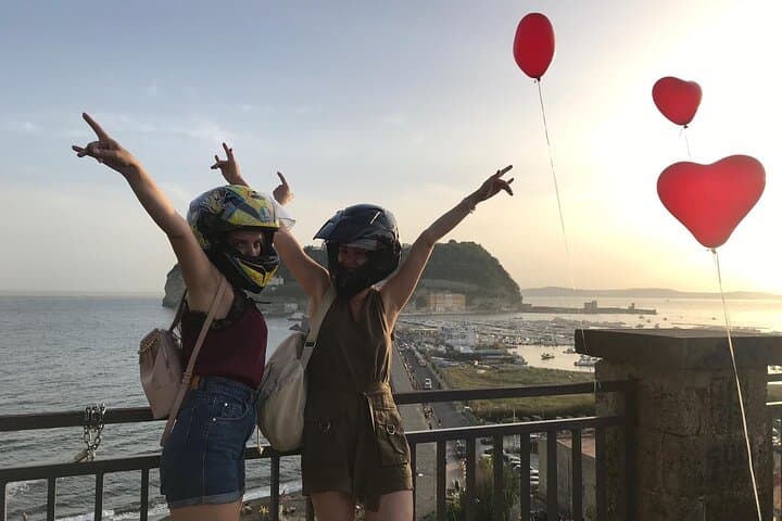 Private Motorcycle Tour in Naples: Ride City Streets and Seafront Views