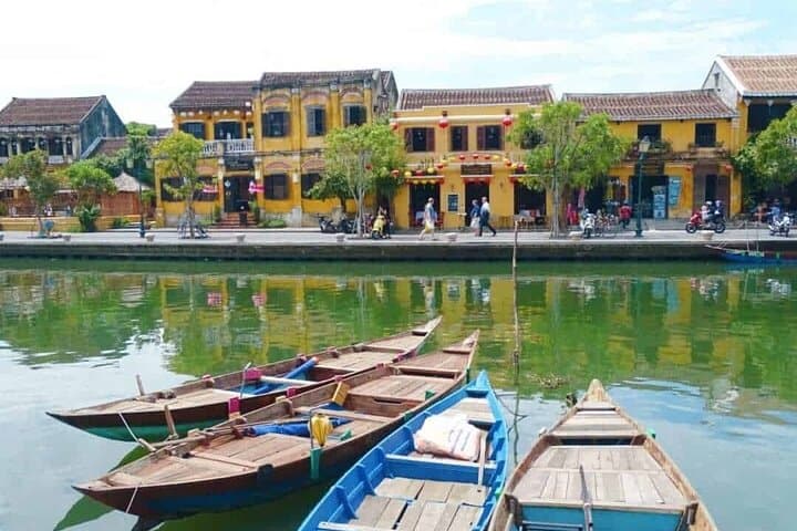 Da Nang to Marble Mountains & Hoi An Lantern Night: Evening Cultural and Coastal Tour photo 3