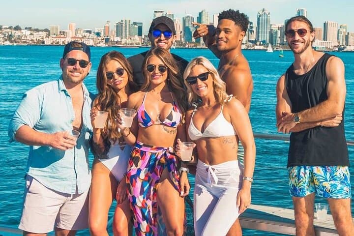 San Diego Harbor Catamaran Cruise — Largest Catamaran Sightseeing & Cocktail Experience photo 4
