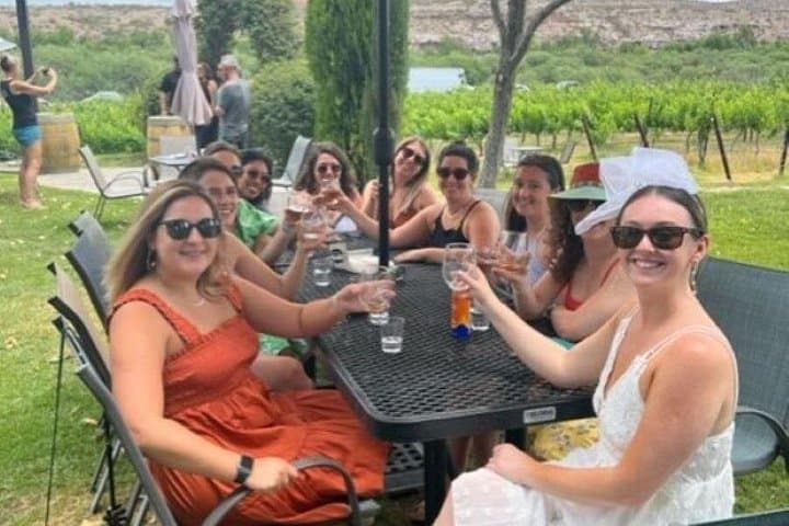 Verde Valley Bachelorette Wine Tour From Scottsdale — 4 Wineries, Picnic & Prosecco photo 4