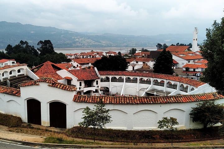 Private Tour to Guatavita Sacred Lagoon and Nemocón Salt Mine from Bogotá photo 3