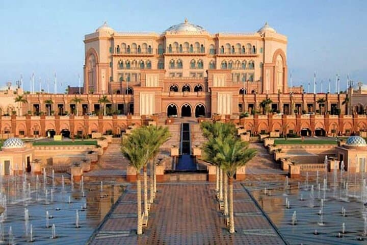 Full-Day Abu Dhabi City Tour from Dubai: Sheikh Zayed Mosque, Corniche & Dates Market photo 3