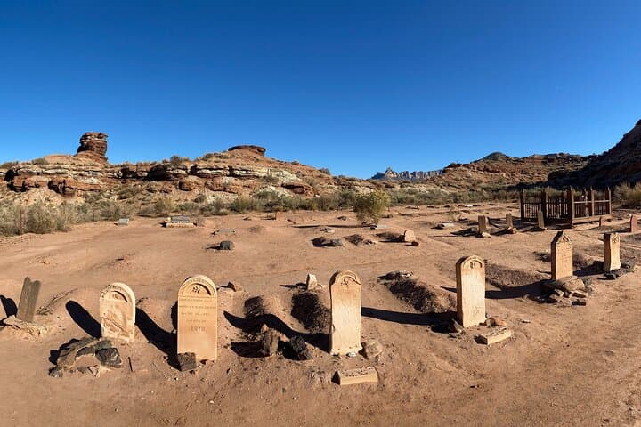 Exclusive Zion Jeep Tour & Grafton Ghost Town: Off-Road Views and History photo 4