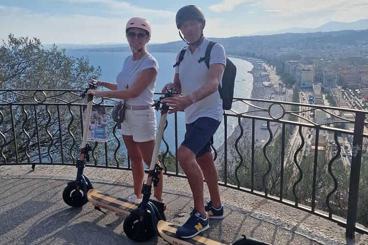 Electric Scooter Tour in Nice: Promenade des Anglais & Castle Hill photo 4