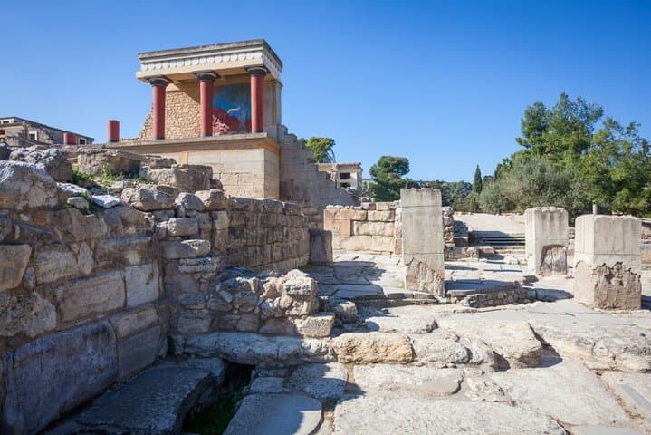 Knossos Palace and Peza Valley Winery Day Trip from Heraklion