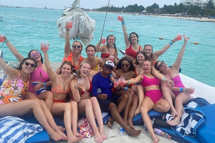 Sunset Catamaran & Snorkel to Isla Mujeres with National Open Bar (Cancun)