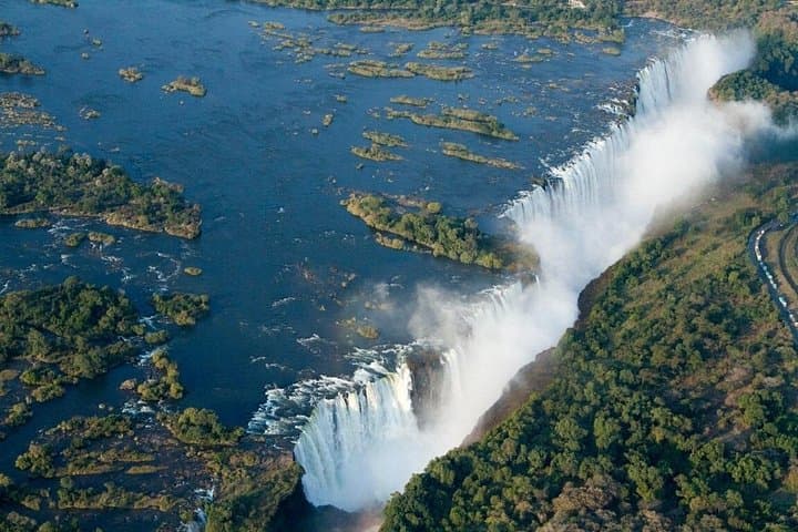 5-Day Victoria Falls Safari: Hwange, Chobe & Zambezi Sunset Cruise photo 3