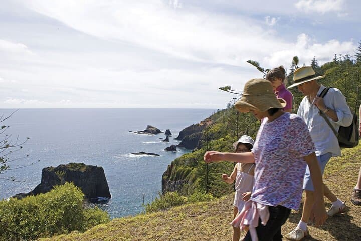 Breakfast Bushwalk on Norfolk Island — Morning Hike with Barbecue Breakfast