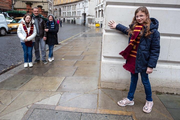 Black Cab Harry Potter Filming Locations Tour London — Private Taxi Experience photo 2