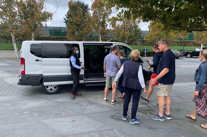 Private Ronald Reagan National Airport Transfer — DC Door-to-Door Ride photo 4
