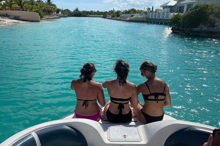 Full-Day Private Charter in Turks and Caicos: Snorkel Iguana Island & Shipwreck photo 6