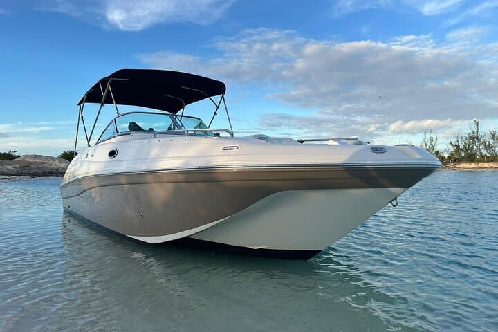 Private Half-Day Charter to Little Water Cay & La Famille Shipwreck — Turks and Caicos photo 3