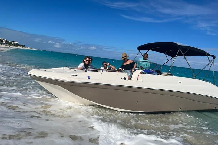 Private Half-Day Charter to Little Water Cay & La Famille Shipwreck — Turks and Caicos photo 6