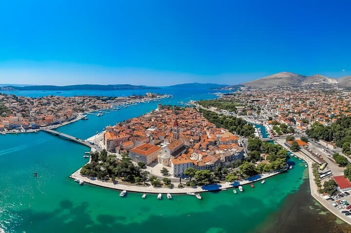 Blue Lagoon Half-Day from Split: Swim, Snorkel and Explore Trogir photo 5