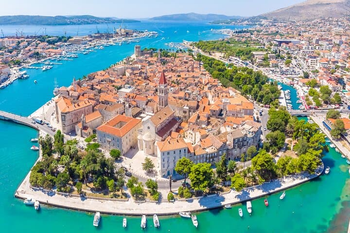 Blue Lagoon Half-Day from Split: Swim, Snorkel and Explore Trogir photo 4