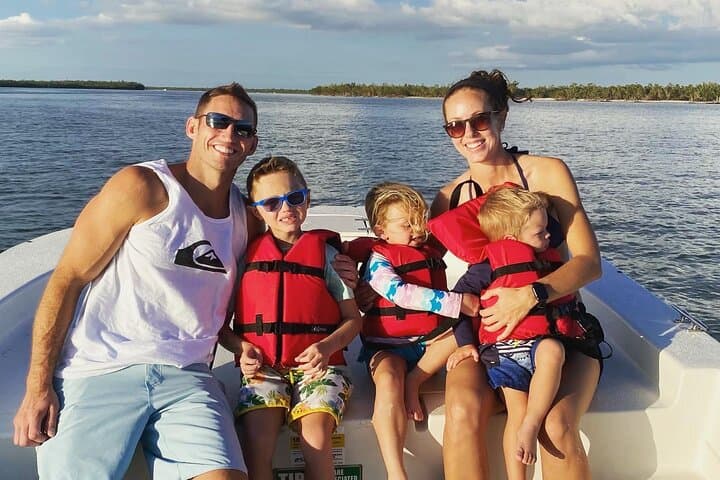 Private Marco Island 10,000 Islands Sightseeing and Dolphin Tour photo 2