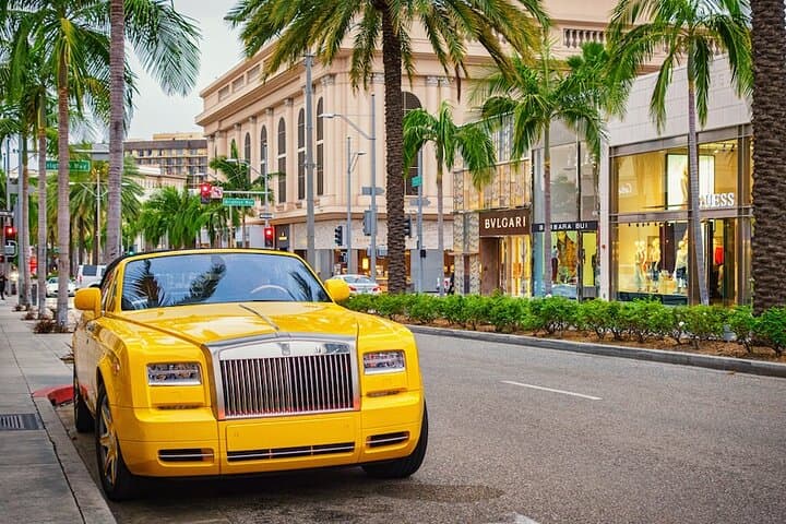 LA in a Limo: Private 6-Hour City & Shopping Tour from Hollywood to Malibu photo 3