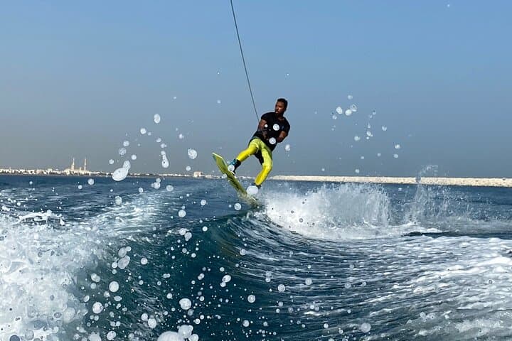 Wakeboarding in Muscat: Al Mouj Marina Sessions for All Levels photo 2