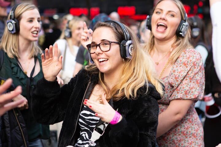 Silent Disco Walking Tour West End London — Boogie Shoes Experience photo 5