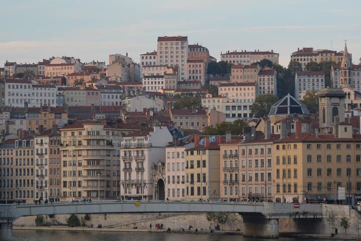 Private Transfer Montpellier to Lyon with 2‑Hour Saint‑Étienne Museum Stop photo 4