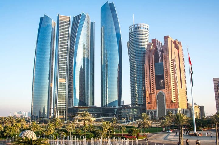 Abu Dhabi Day Trip from Dubai: Sheikh Zayed Mosque, Corniche & Heritage Stops photo 3